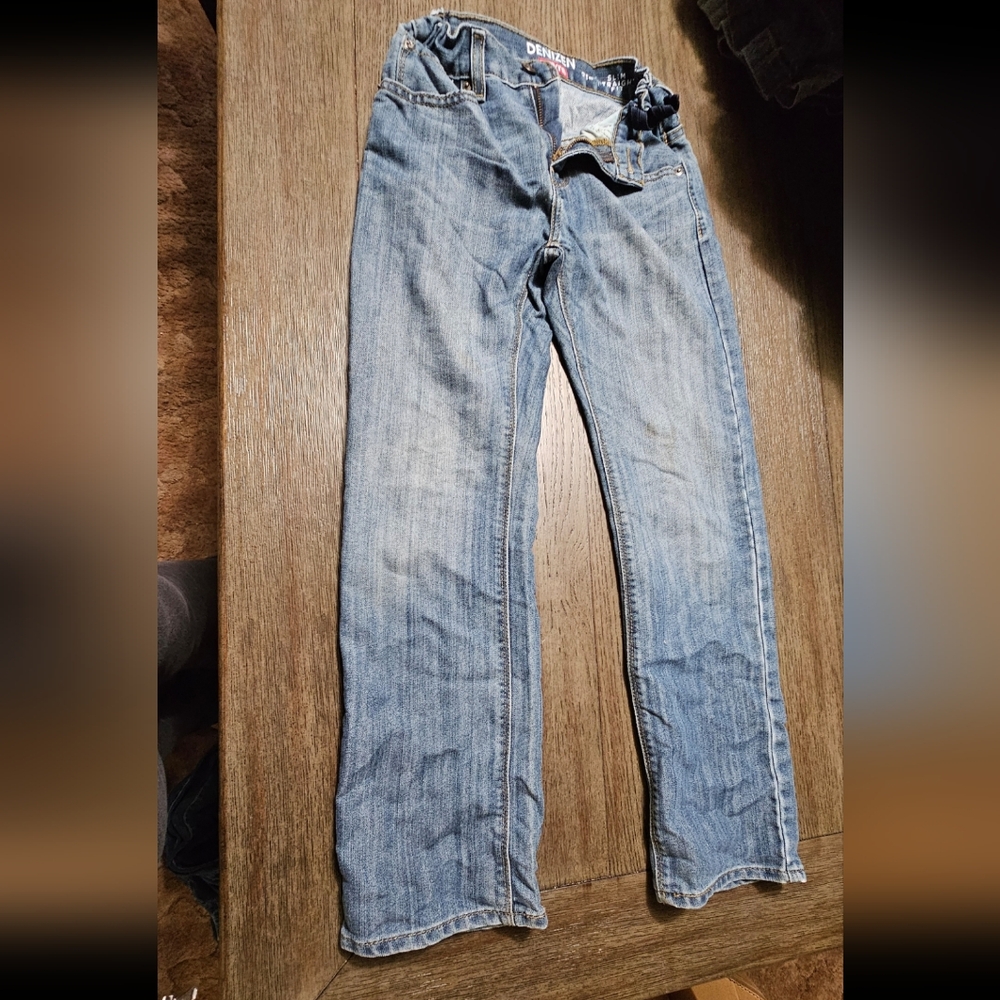 Denizen from Levi's Men's Light Blue Straight Jeans